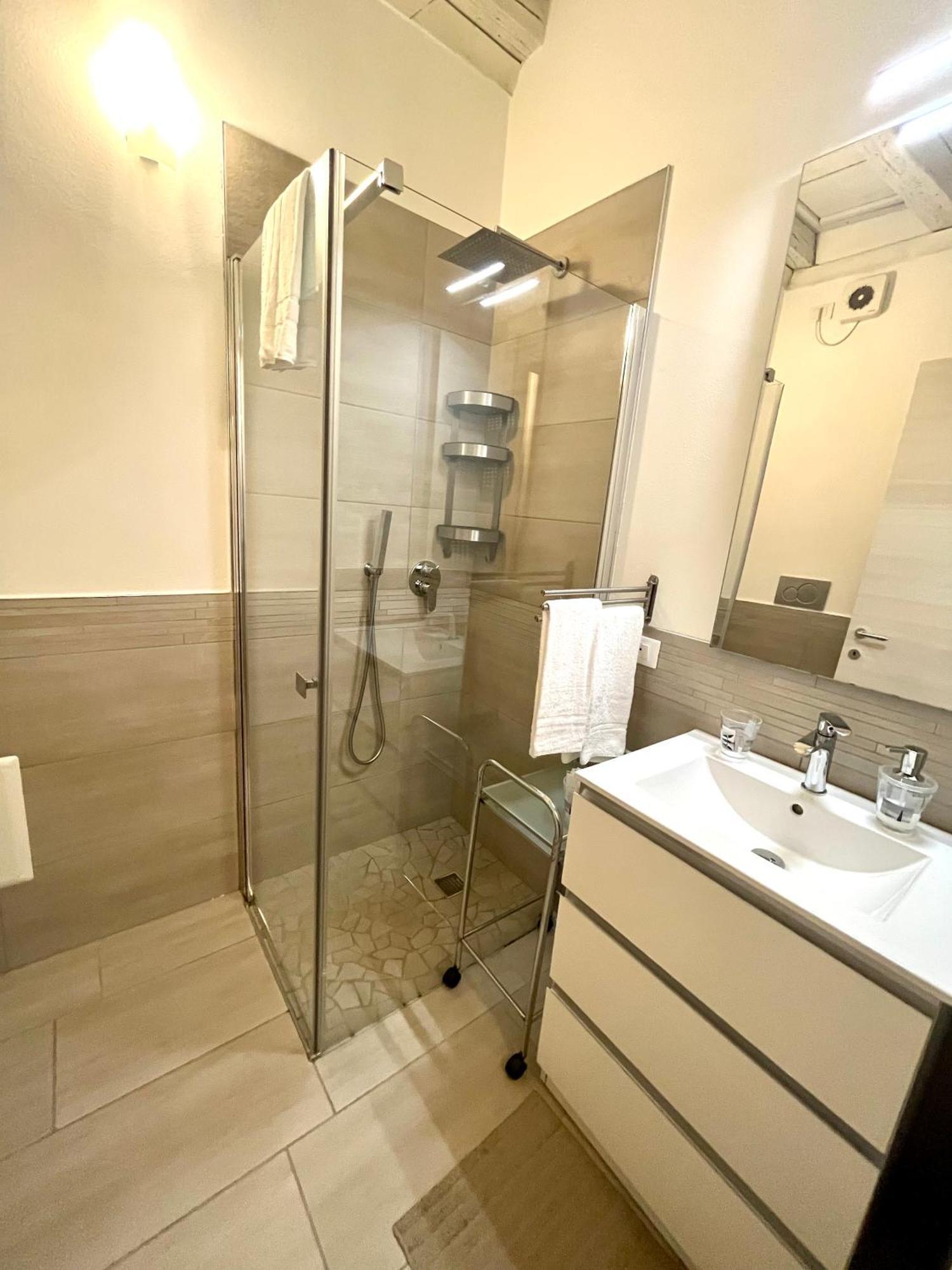 Residenza Serena Suite-Centro Storico Mantova Kültér fotó